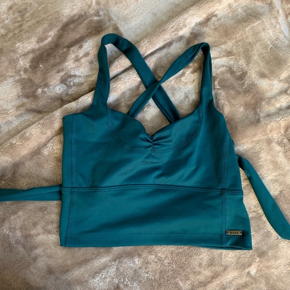 Mika Yoga Wear Other - Mika yoga wear top small